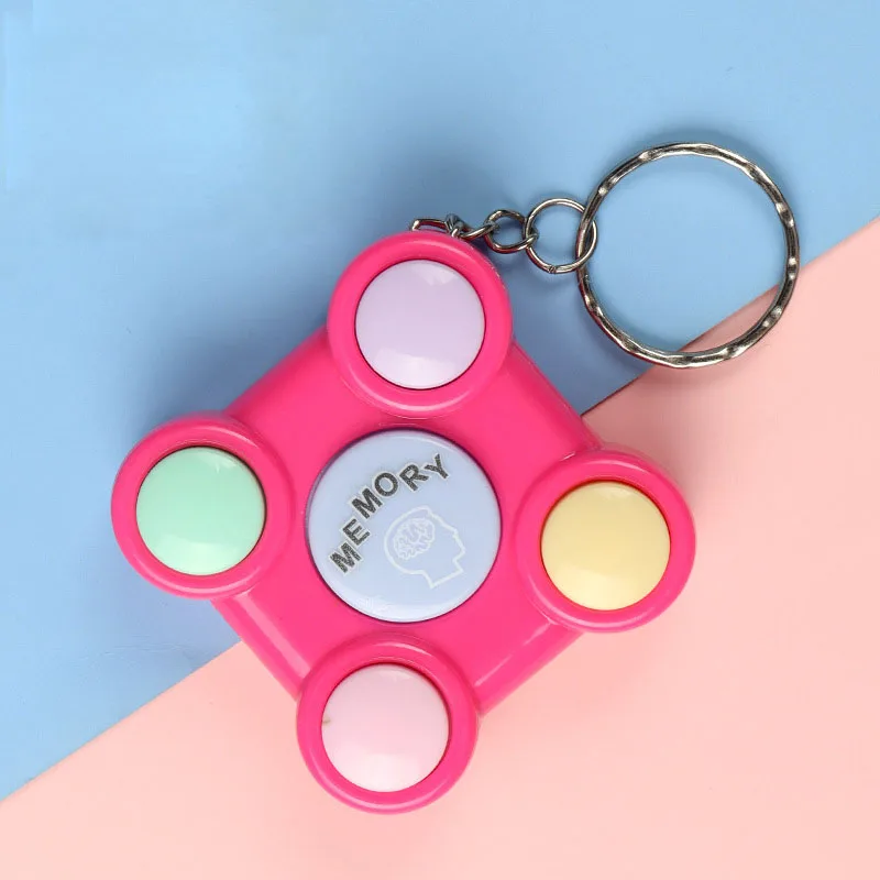 /2026، نموذج جديد لعبة وحدة تحكم ألعاب الذاكرة الصغيرة الإبداعية، لعبة سلسلة المفاتيح لآلة ألعاب مكعب الذاكرة