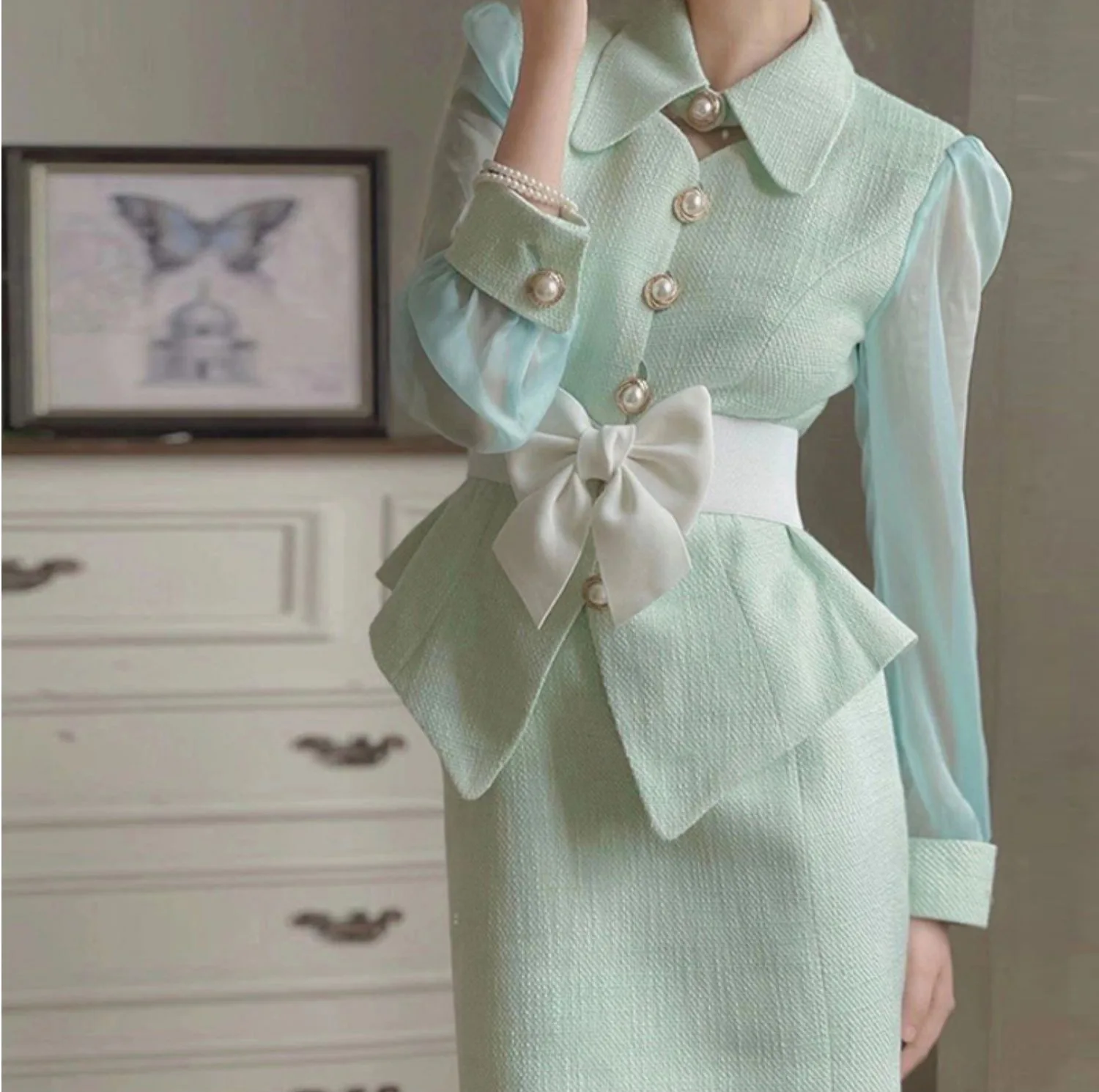 French Luxury Small Fragrance Suit Thick Tweed Two Piece Set with Long Sleeve Slim Waist Coat with Bow+Short Skirt Sets