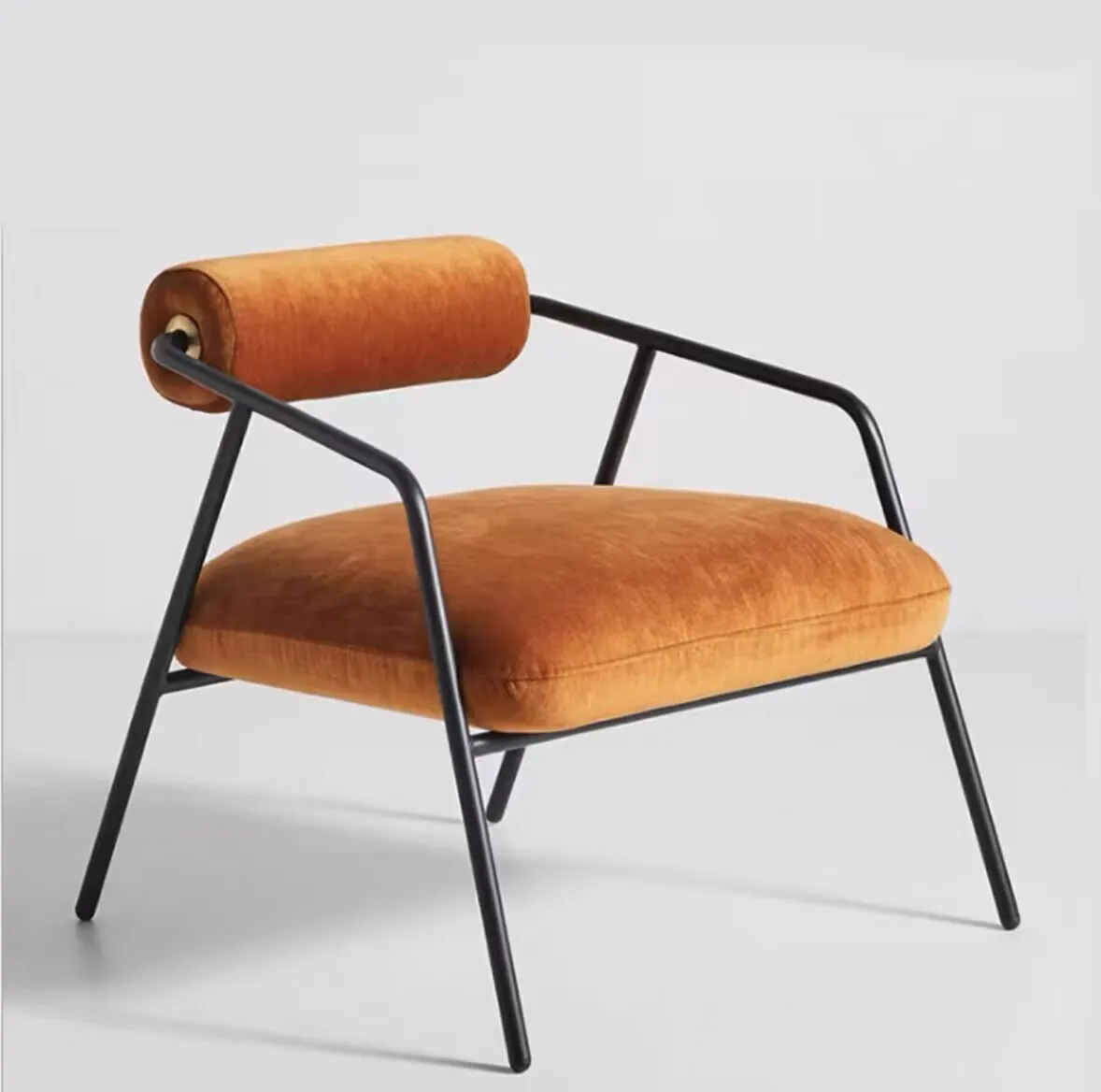 

Living Room Single Lazy Sofa Chair Club Conference Luxury Lounge Chair Leisure Iron cafe Chair Velvet Armchair for Balcony