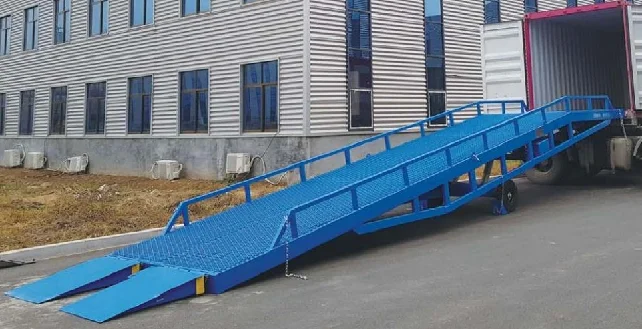 The Mobile Boarding Car Can Carry 10ton