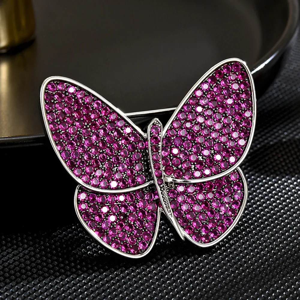 Classic Jewelry Butterfly Brooches Vintage Pins Rhinestone Delicate Brooch for Women Wedding Bridal Gift Dress Accessories