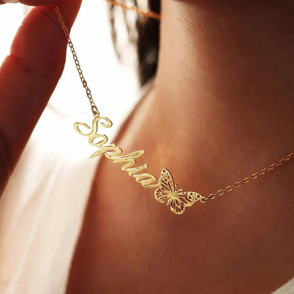 Customized Stainless Steel Butterfly Style Name Necklace, A Lightweight And Luxurious High-quality Necklace, To Surprise Couple.