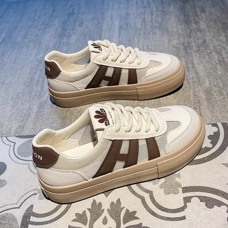 Retro Forrest Gump Shoes, Women's Versatile Single Net Sports and Leisure Shoes, New Thick Soled Breathable Board Shoes