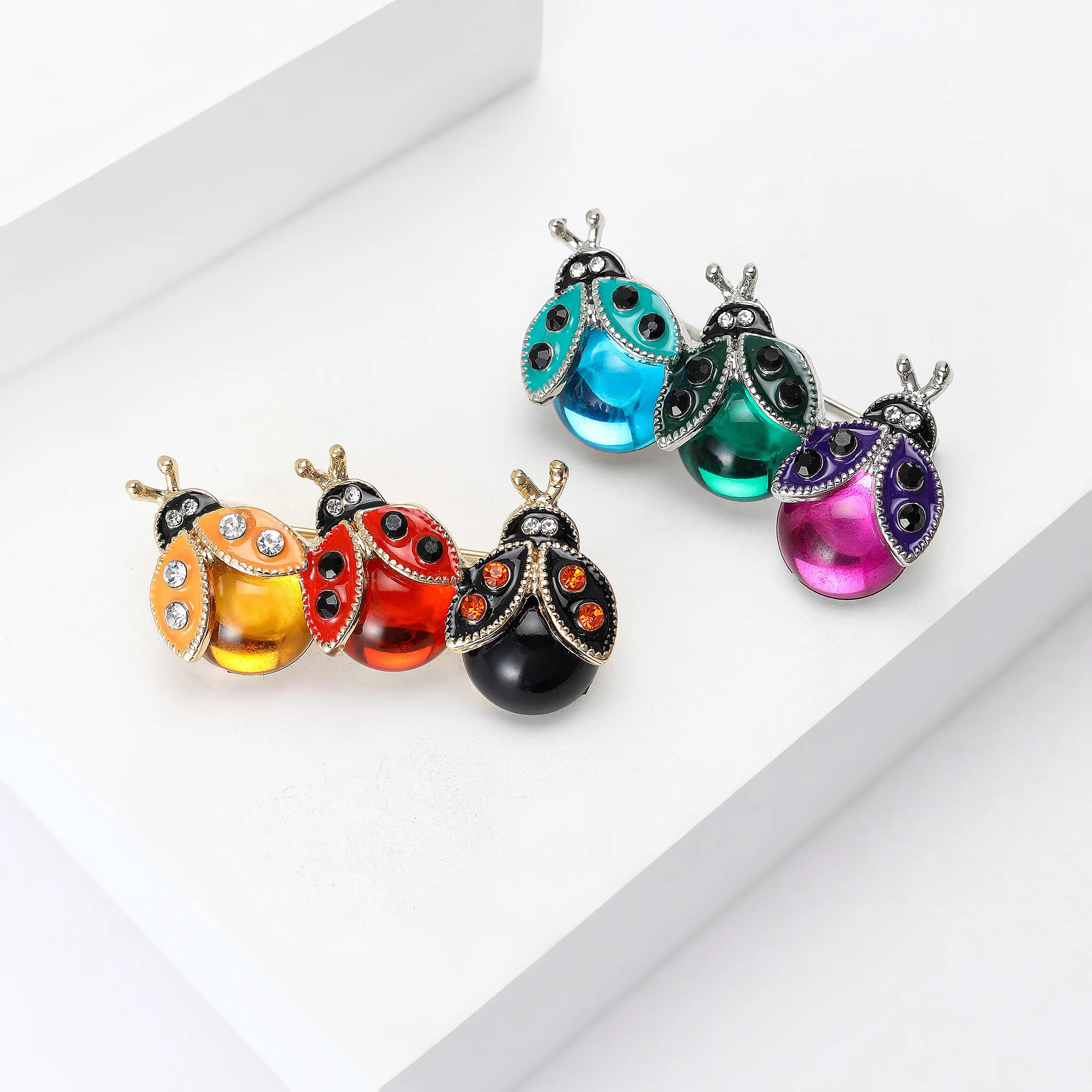 Rhinestone Seven Star Ladybugs Pins for Women Unisex Grease Insect Brooches Office Party Friend Gifts Jewelry Accessories