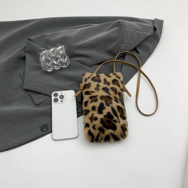 Mode Frauen Kuh Druck Mini Schulter Taschen Weibliche Winter Plüsch Unterarm Taschen Leopard Zebra Muster Flauschigen Tragetaschen Kleine Geldbörsen – Detail 33