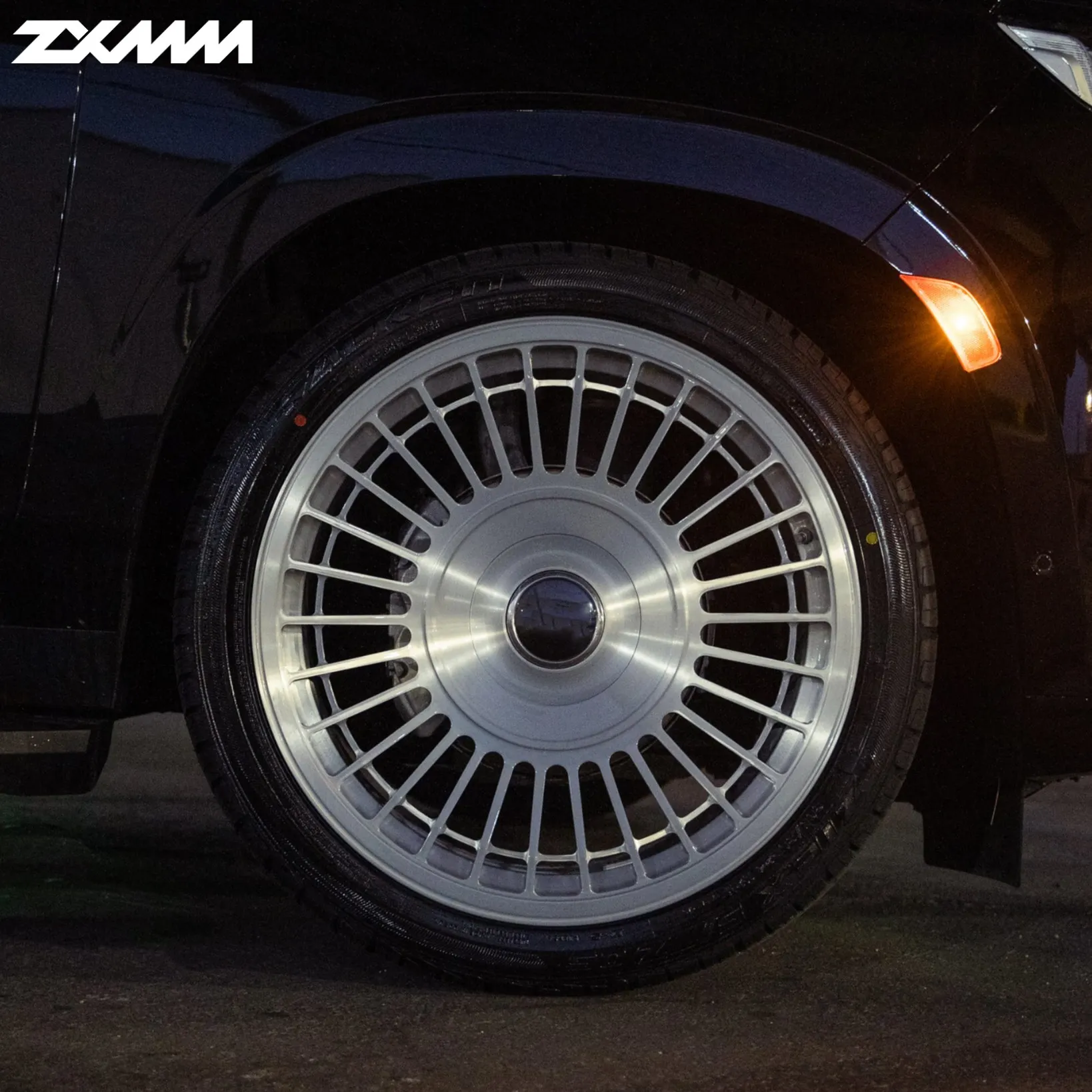 عجلة ZXMM مخصصة مزورة لكاديلاك إسكاليد 5x120/5x130/5x127 سبائك الألومنيوم جديدة متعددة ET & PCD خيارات رسمت النهاية