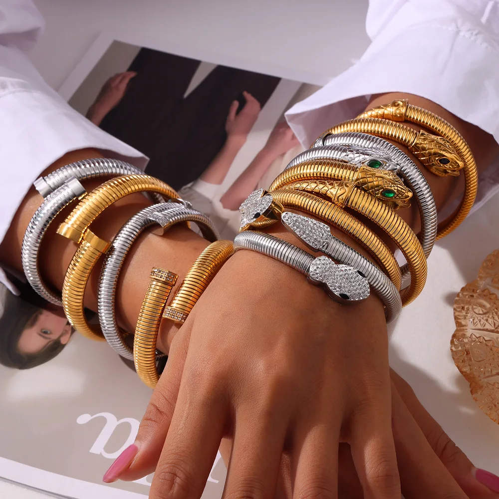 Trendy Chic Stainless Steel Snake Designer Bracelet For Women Retro Green Eyes Bangle Luxury Jewelry Wholesale
