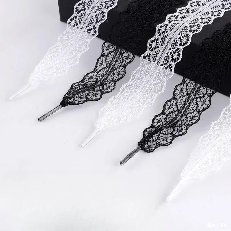 Lacci in pizzo per scarpe casual da donna Larghezza 2,9 cm Lacci piatti per scarpe da ginnastica Accessori per lacci per scarpe bianche nere
