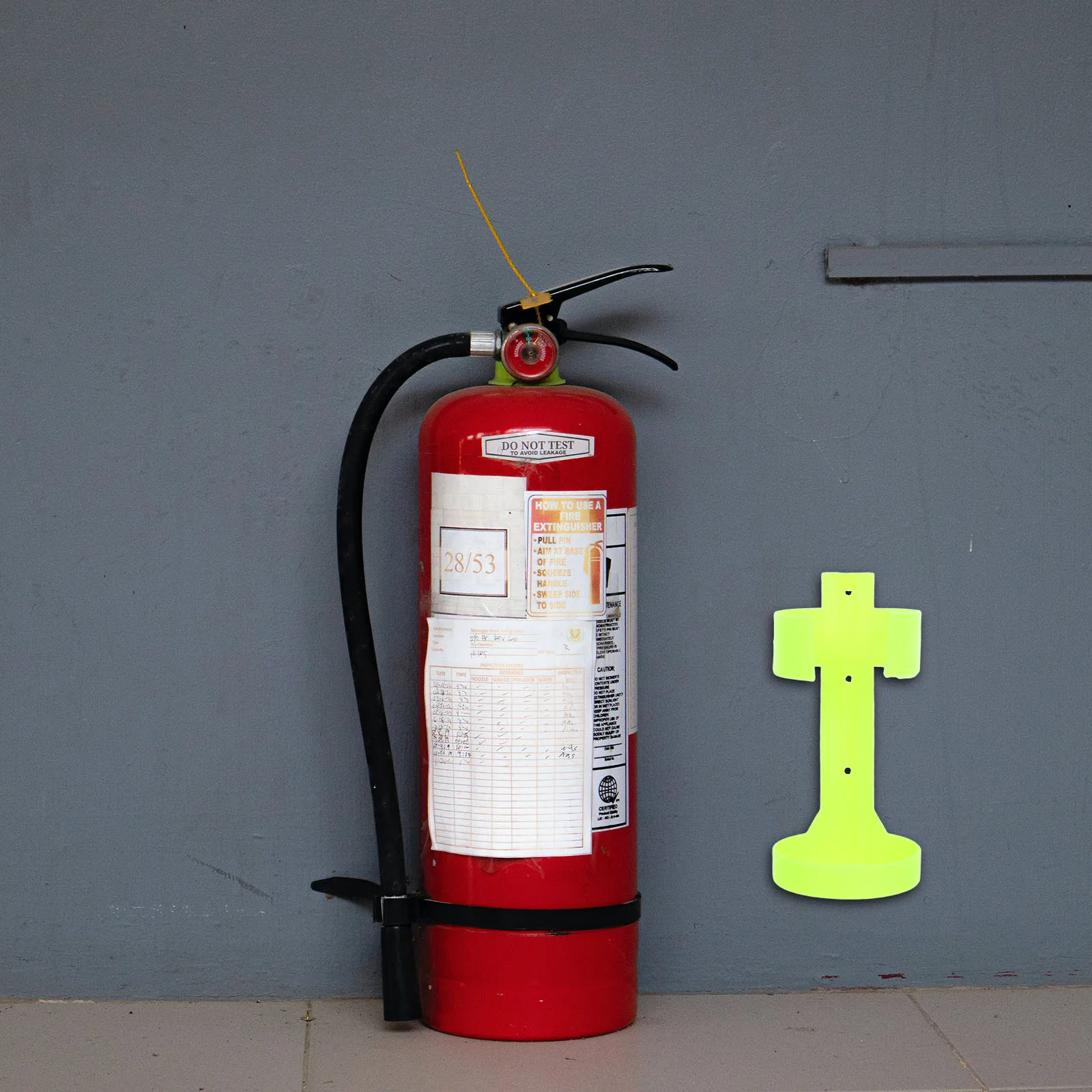Fire Equipment Fixed Rack Extinguisher Hook Wall Mount Ectinguisher Mounts for Business Plastic Holder