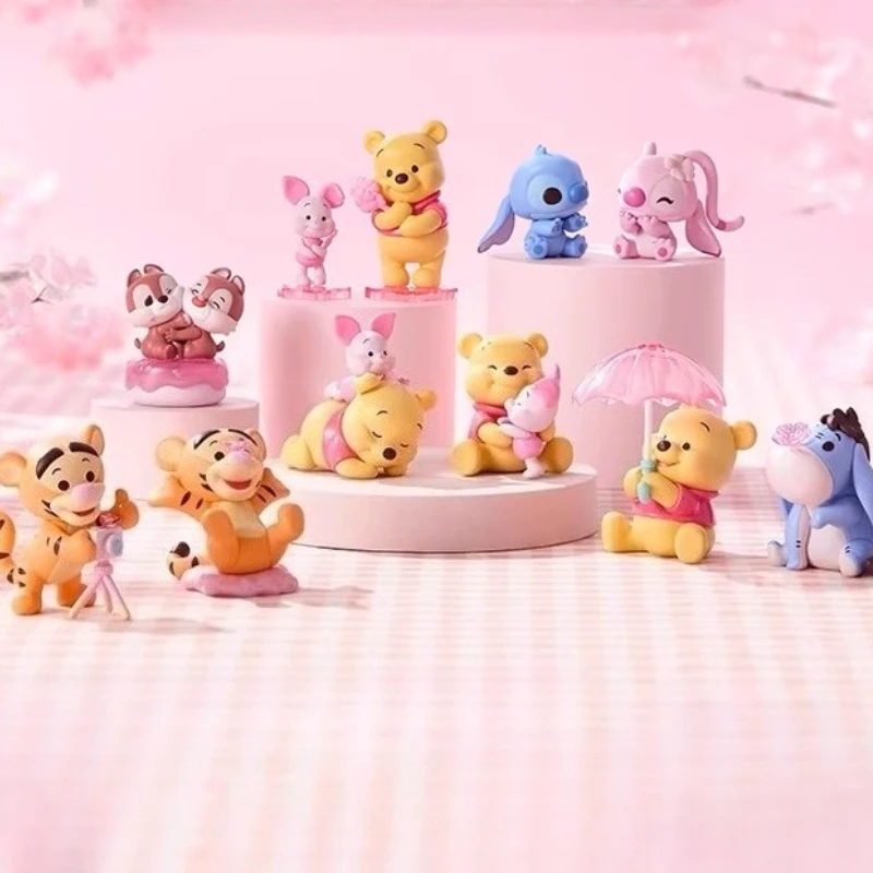 Miniso Pooh Bear Puff Honey Resmi Asli dalam Kotak Buta Musim Semi, Figur Mainan Hiasan Meja, Hadiah Liburan, Anime Perimeter