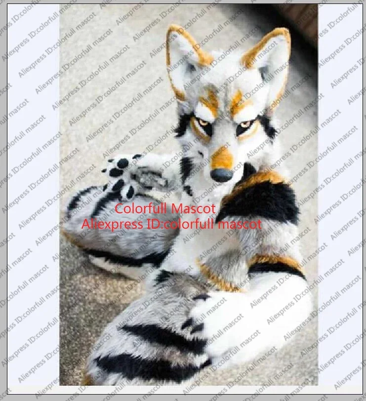 คริสต์มาสสีเทาสีขาวยาวขนสัตว์ Furry Husky สุนัขหมาป่า Fox Fursuit Mascot เครื่องแต่งกายผู้ใหญ่การ์ตูนชุด Real Play Trade Show