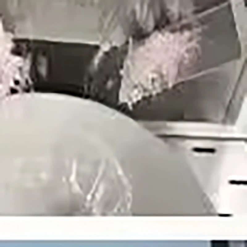 

Best Selling Easy To Operate Ice Breaker Milk Strawberry Snowflake Ice Maker Commercial Shaved Ice