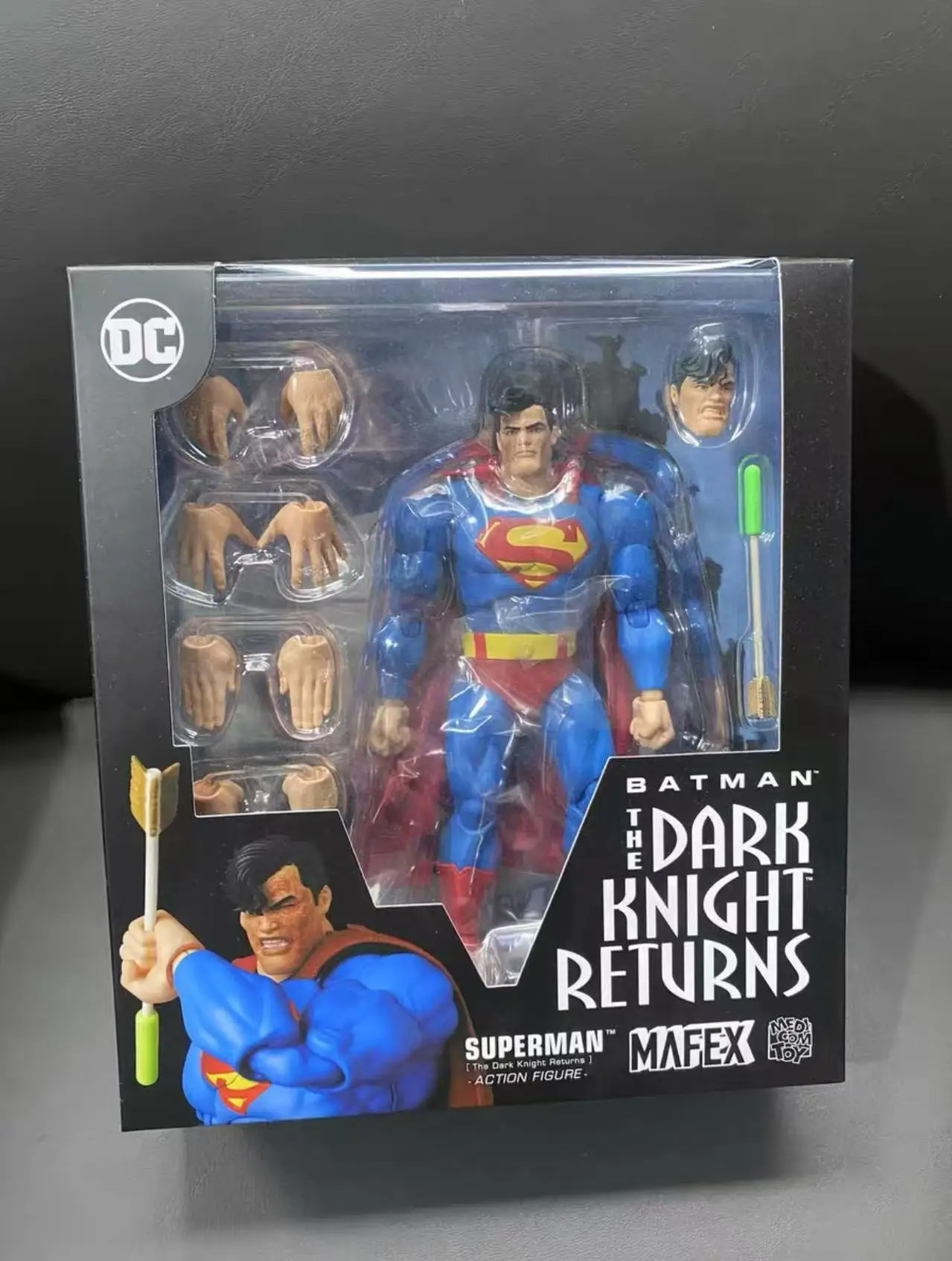 

Medicom Toys MAFEX 161 The Dark Knight Returns To Acting Dolls