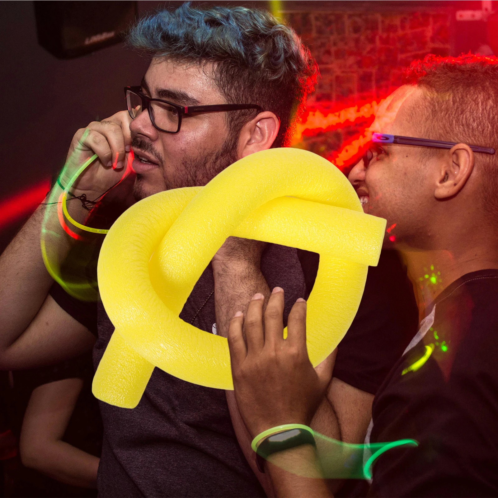 Bastoncini da piscina in schiuma resistente da 2 pezzi per giochi bendati Tagliatelle da nuoto extra lunghe Gioca a galleggianti gonfiabili per bambini adulti