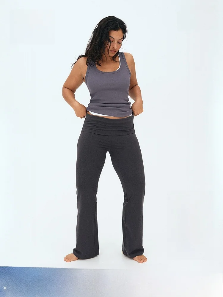 

Женские повседневные брюки H&M: весенние, мягкие, прямого кроя, удобные, простые, длинные, из хлопка (50%), вискозы (45%), спандекса (5%)