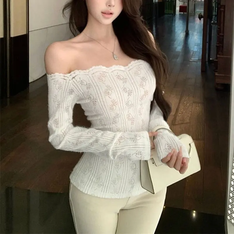 

Autumn Winter Hotsweet Slash Neck T-shirts Long Sleeve Female Clothing Solid Color Stylish Lace Hollow Out Aura Slim Pullovers