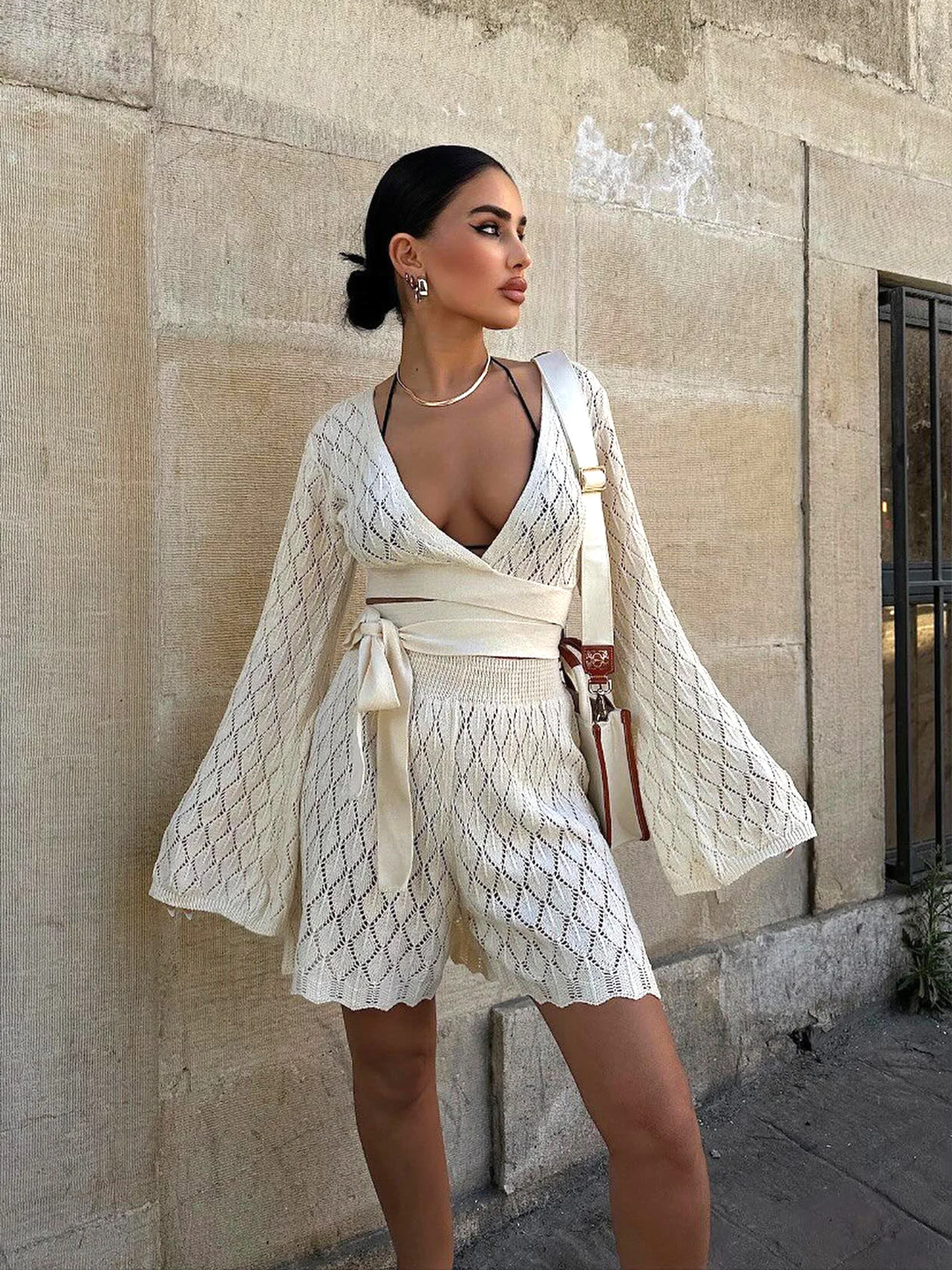 

Women’s 2 Piece Knit Set Sexy V-Neck Tie Front Bell Sleeve Wrap Top With High Waisted Knit Shorts Beach Vacation Outfits C189