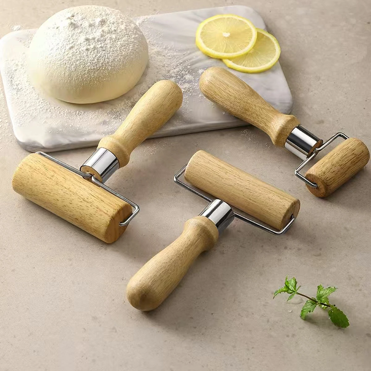 1PC Dough Baking Roller for Pizza Baking; Small Wooden Rolling Pin; Non-Stick; Household Kitchen Utensil.