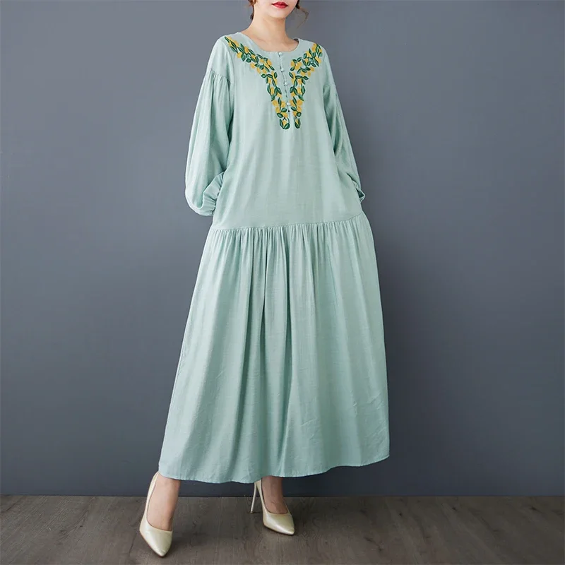 

2025 Spring Autumn Loose Artistic Pleated Dress Women's New Embroidered Spliced Plus Size Long Sleeved Dress C70