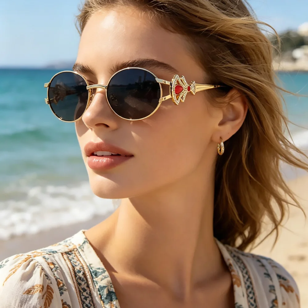 Luxury Vintage Oval Sungalssses For Women Fashion Design Crystal Diamond Rhinestones Gradient Sun Glasses Shades De Sol UV400