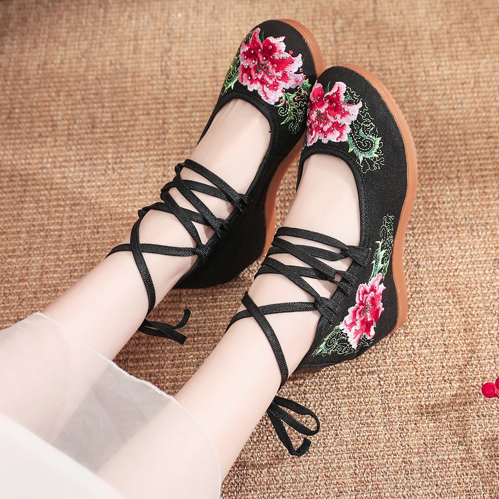 Veowalk Handmade Vintage Pumps Hidden Wedge Heel Women Cotton Embroidered Canvas Shoes Mid Top Ankle Strap Casual Pumps