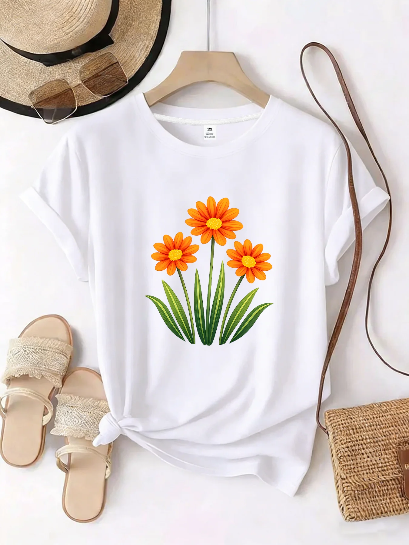 

【WZM10640】Red rose pattern printed plus size women's round neck T-shirt summer casual short sleeved top street fashion versatile