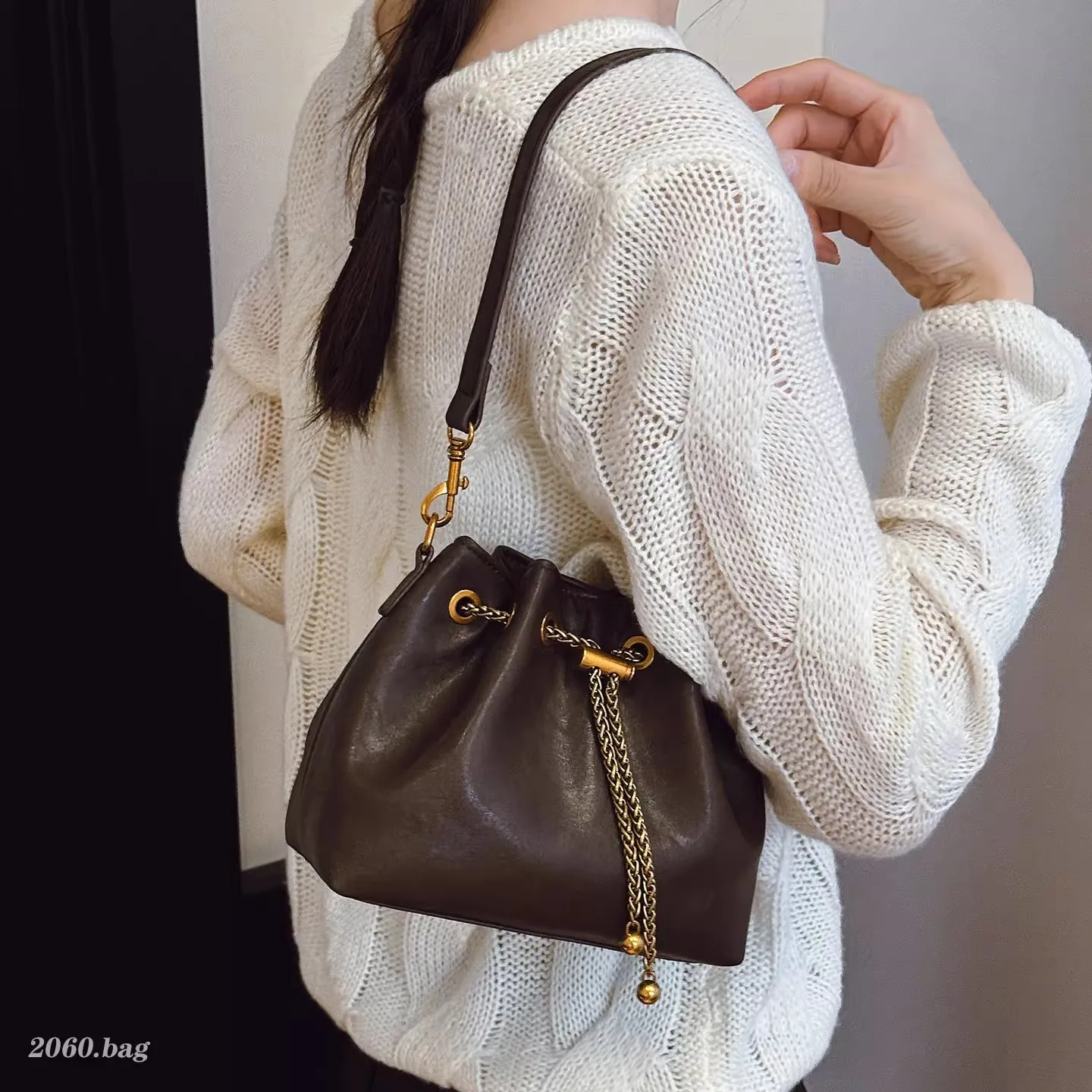 

JIAERDI Vintage Chain Drawstring Handbag Women Leather Small Capacity Bucket Bag Fashion High End Luxury Design Shoulder Bag New