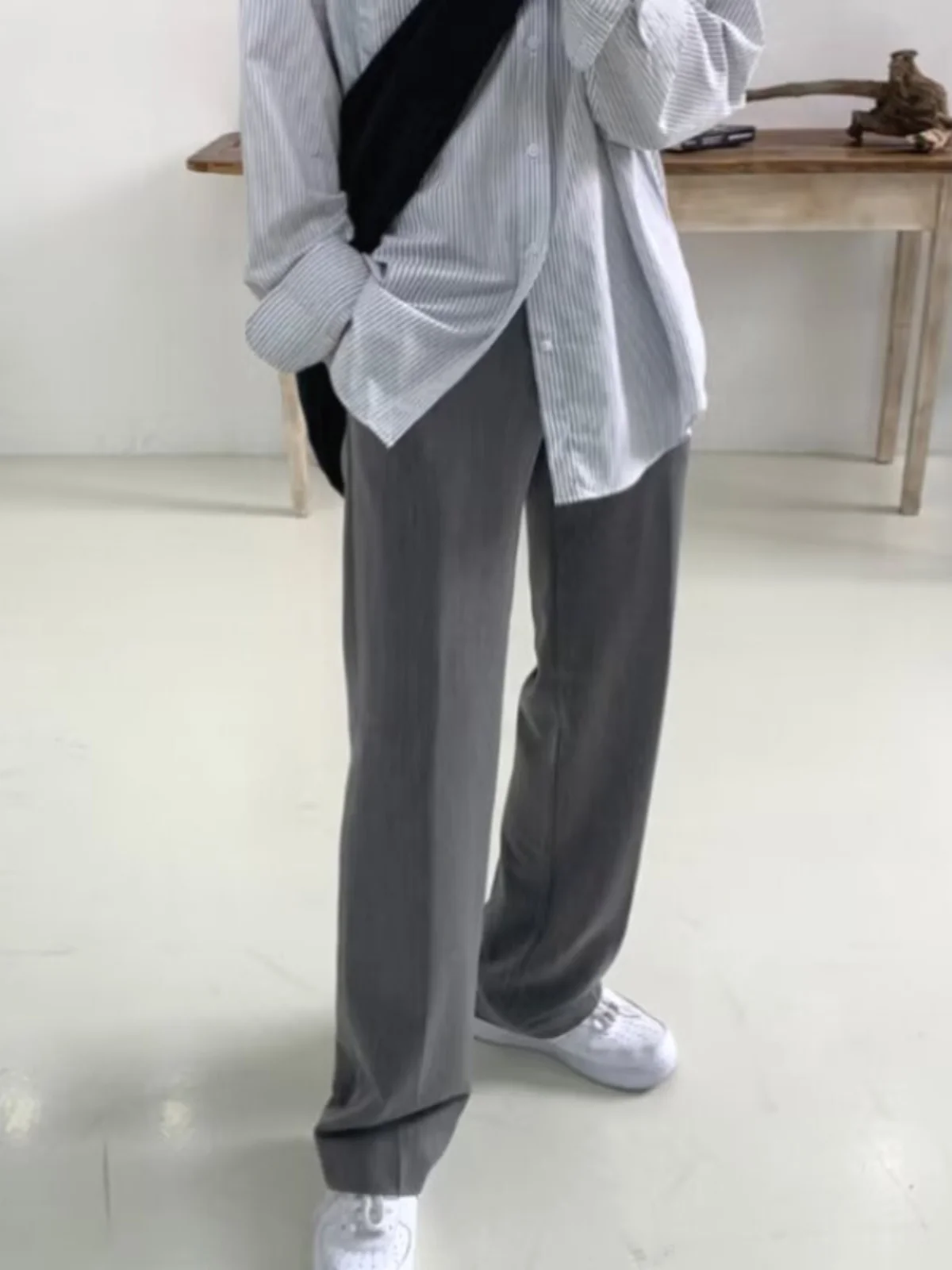 

Advanced White Men's American Loose Straight Leg Pants Casual Versatile Workwear Trousers Faionable Long Pants