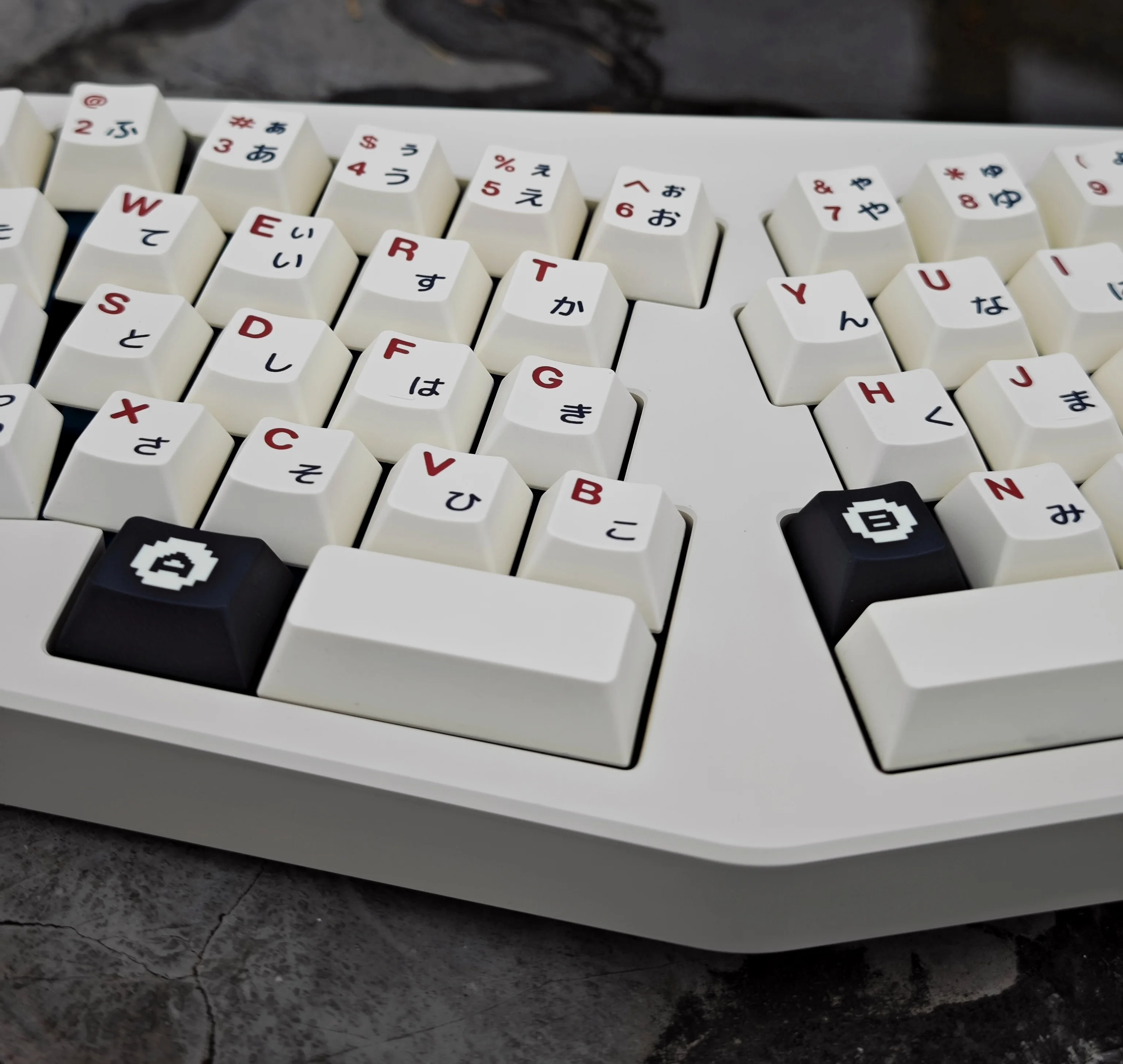 Red and white machine theme keycap PBT Cherry Profile Five-sided sublimation for Mechanical Keyboard Cherry MX Switches
