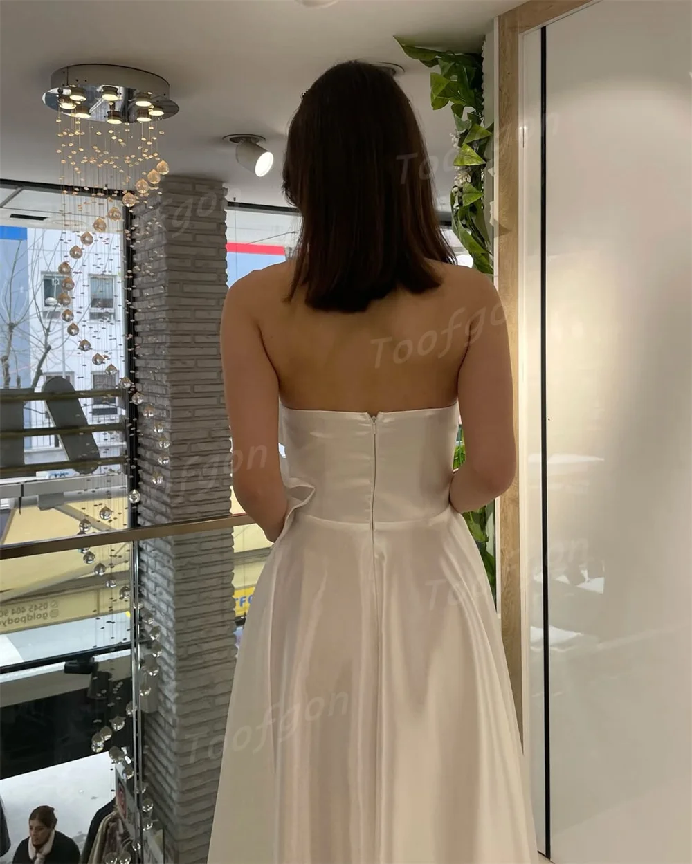 Toofgon カスタマイズされた A ラインサテンロングイブニングドレスクリスタルビーズ女性ウエディングドレス弓特別な日のフォーマルパーティードレス