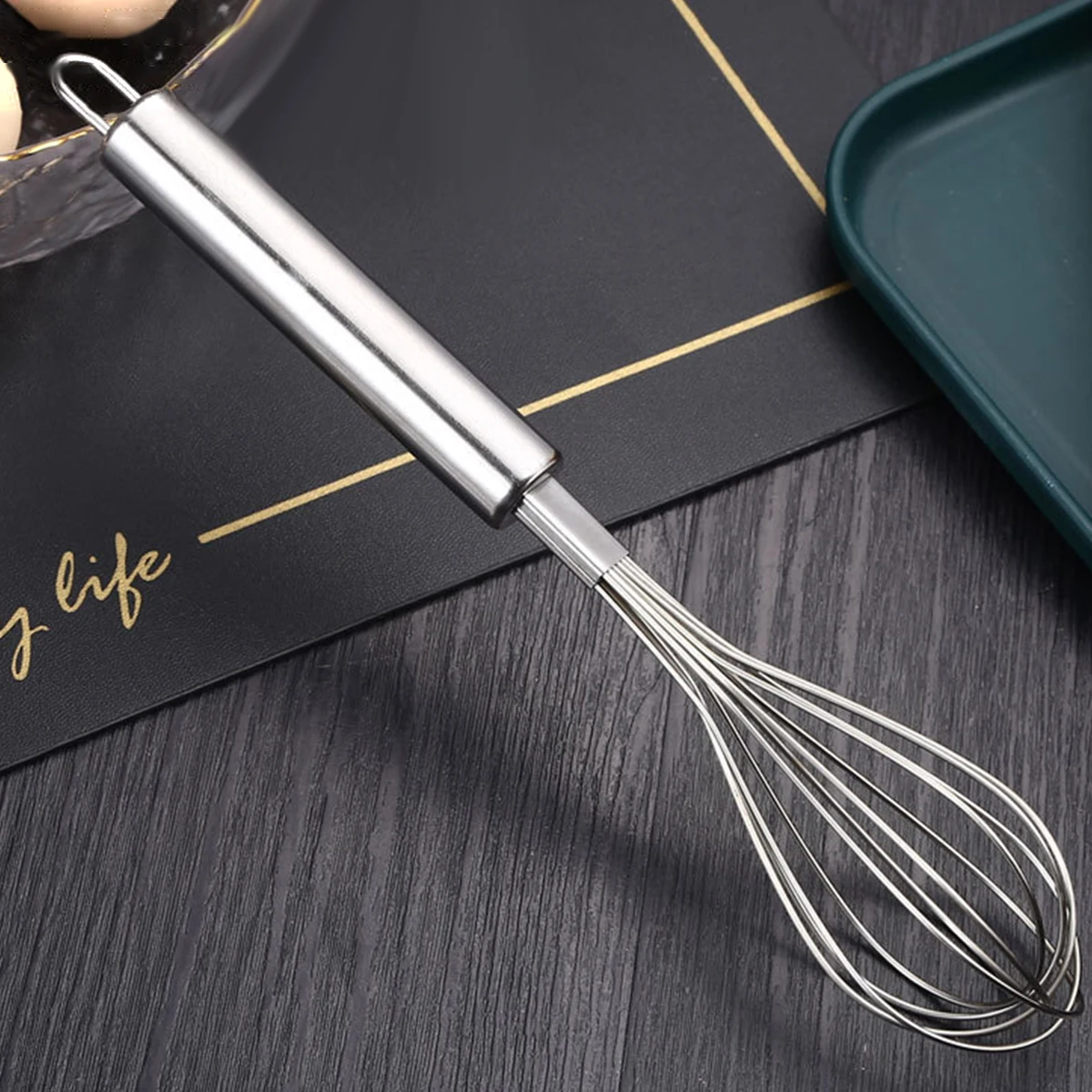 12-inch stainless steel kitchen mixer, non-stick balloon wire metal baking mixer, suitable for mixing and beating eggs