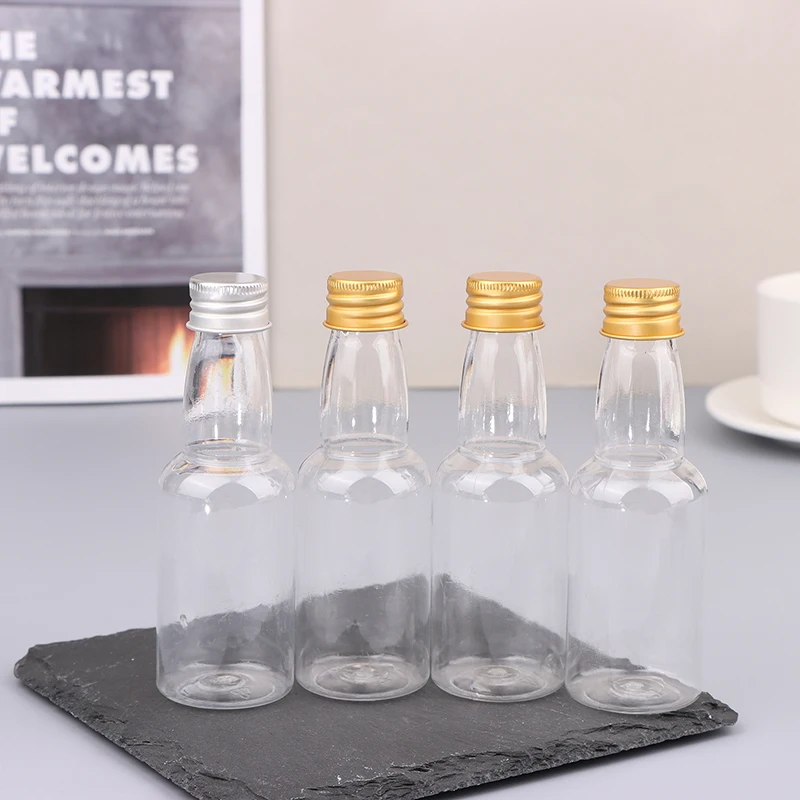 10Pcs 50ml Mini Clear PET Refillable Small Wine Bottles For Party Wedding Liquor Bottles With Leak Proof Screw Lid