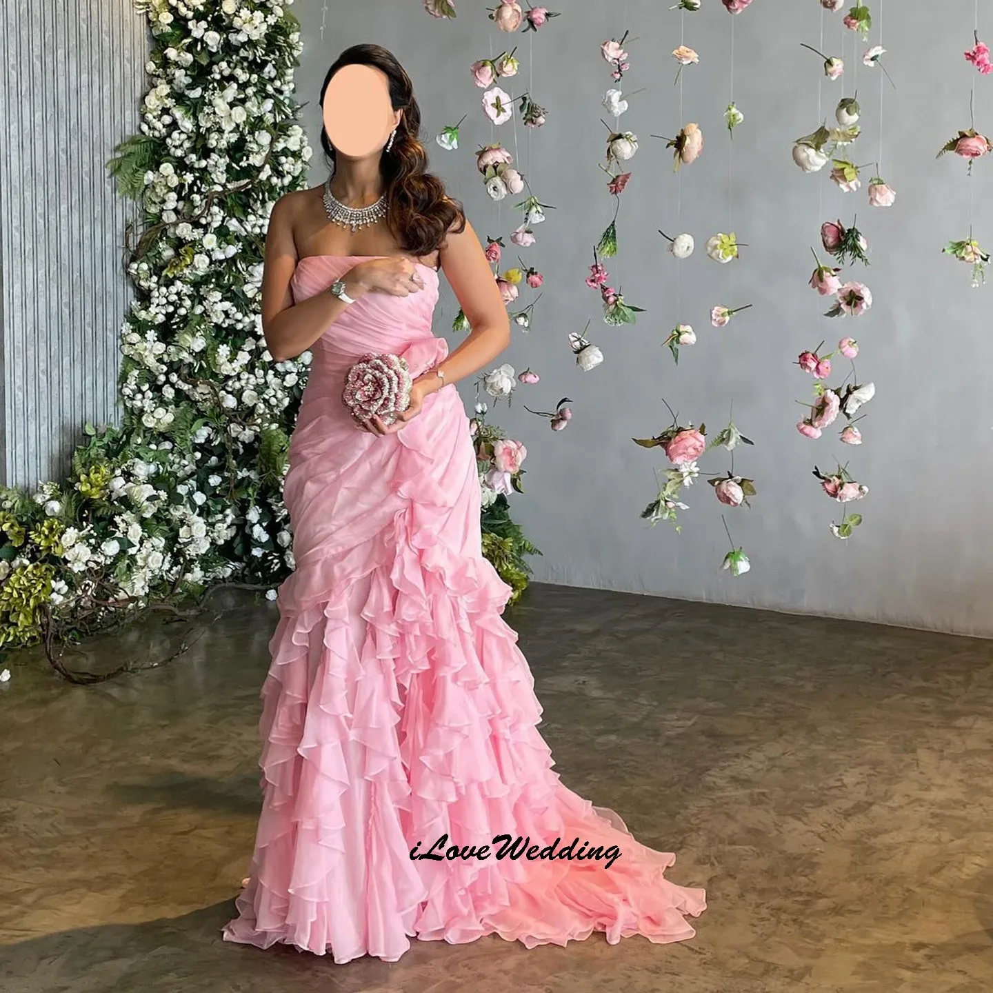 

Pink Chiffon Sleeveless Prom Dresses 2025 Strapless Ruffles Sweep Train Evening Dress Ruched Party Dress For Woman Customized