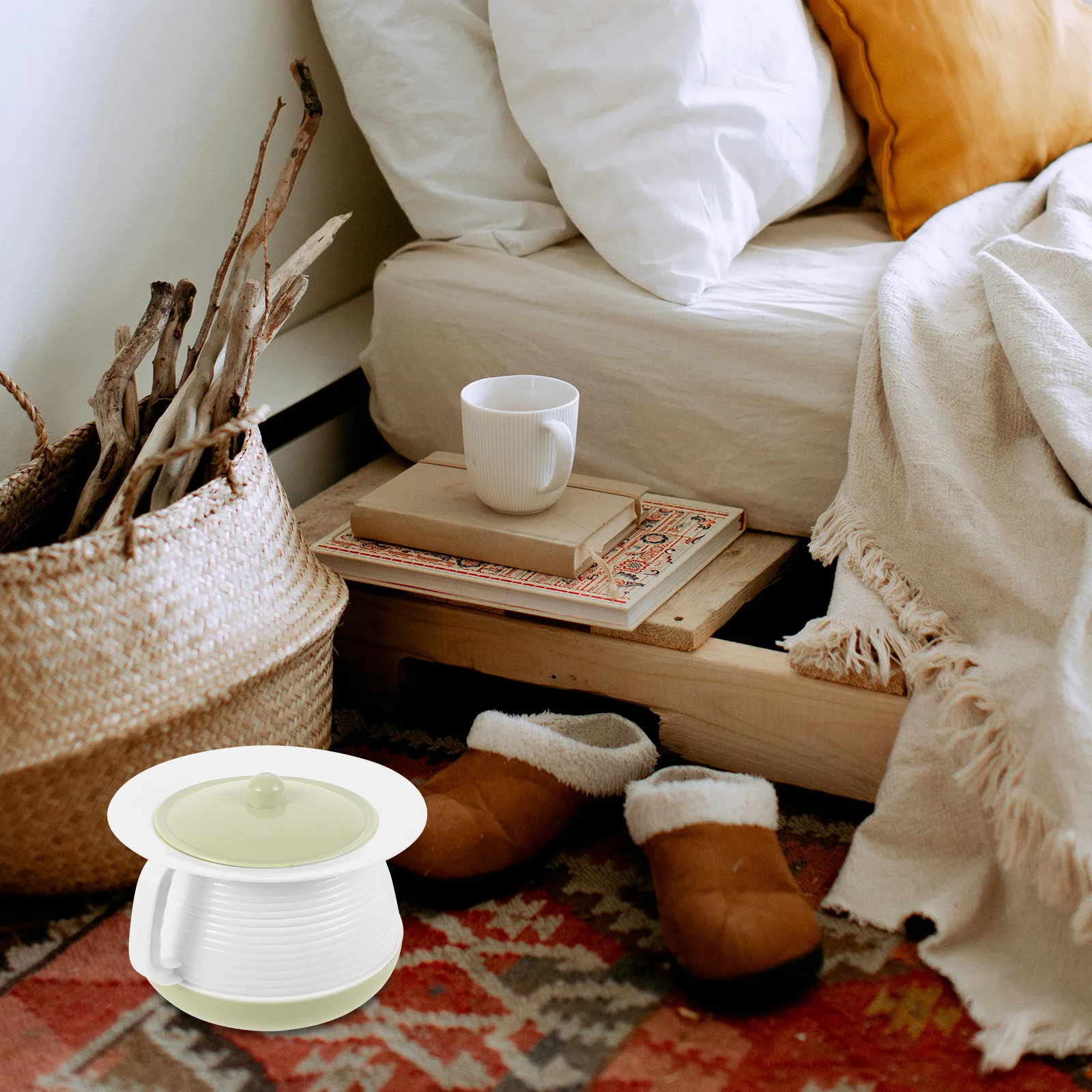 

Крытая плевательница для домашнего использования, пластиковый писсуар с крышкой, блокирующая запах, портативная кастрюля для детей, пожилых людей с ограниченными возможностями, ночного времени