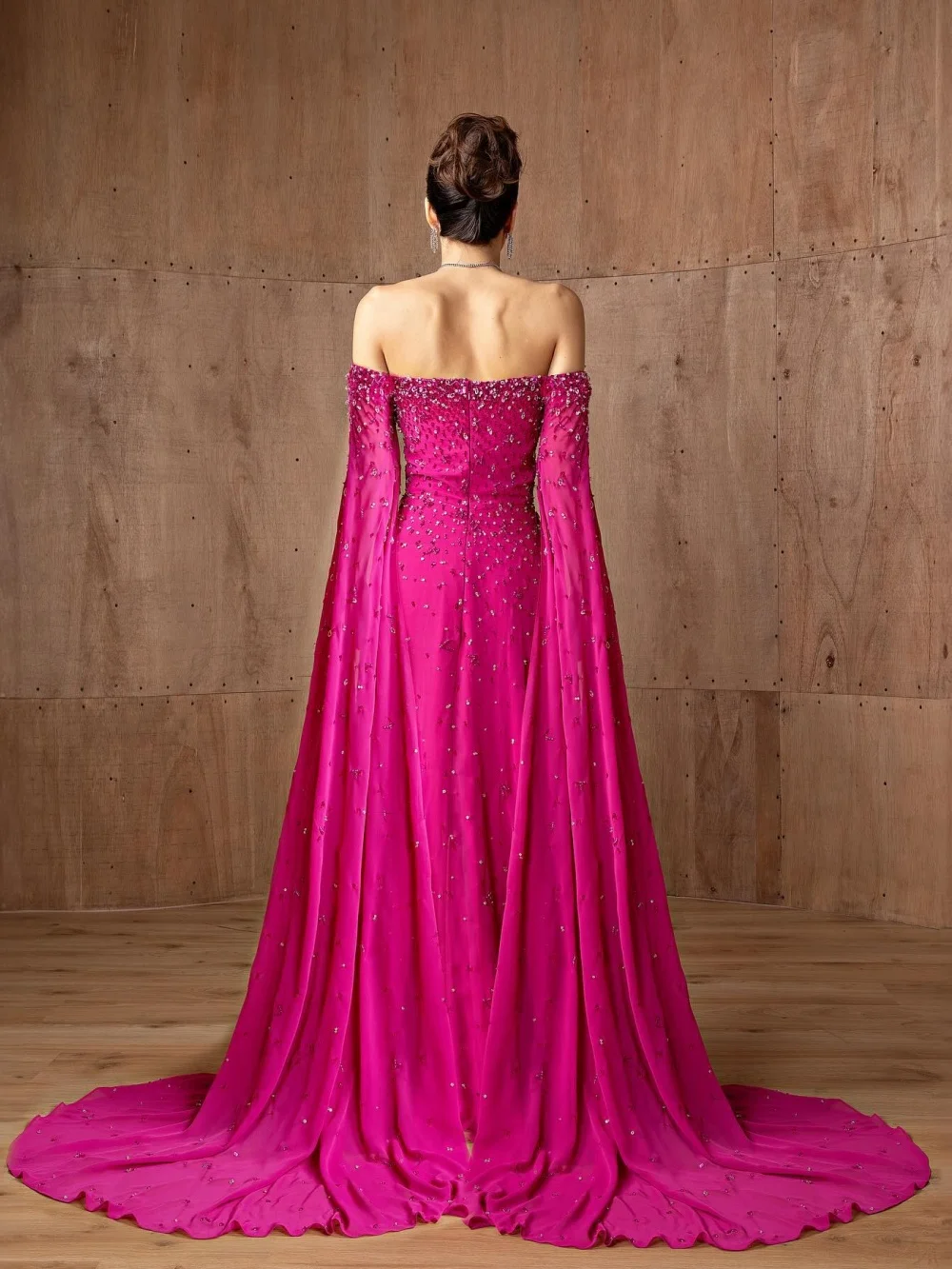 فستان سهرة من الشيفون المطرز باللون الفوشيا بدون أكتاف من GraceProm مع أكمام كيب فستان سادة أحمر ممتاز أنيق بطول الأرض للحفلات