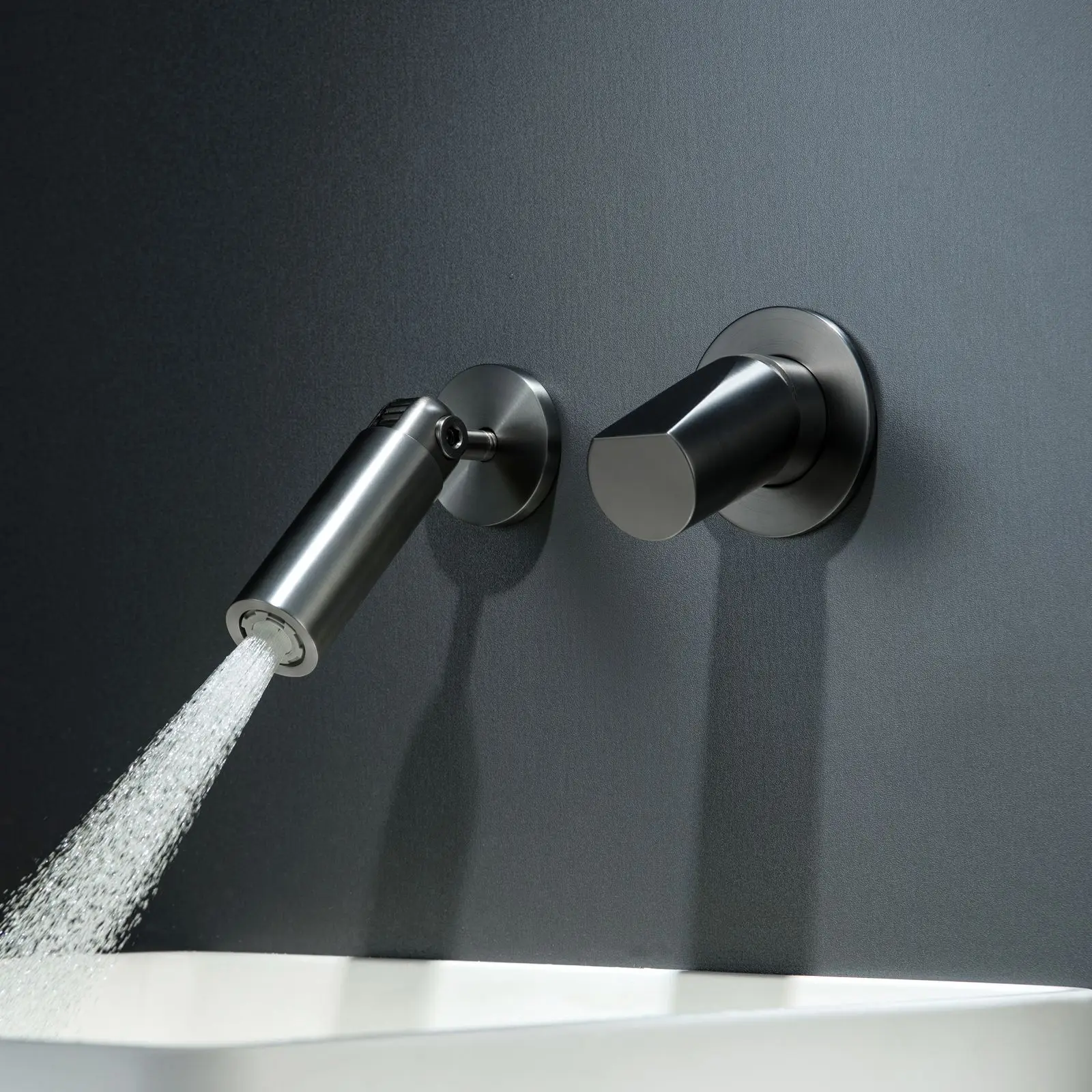 

New Basin Faucet Hot Cold Sink Mixers Basin Faucet Rotation Spout Sink Mixer Brass In-wall Gray Single Lever Basin Faucet