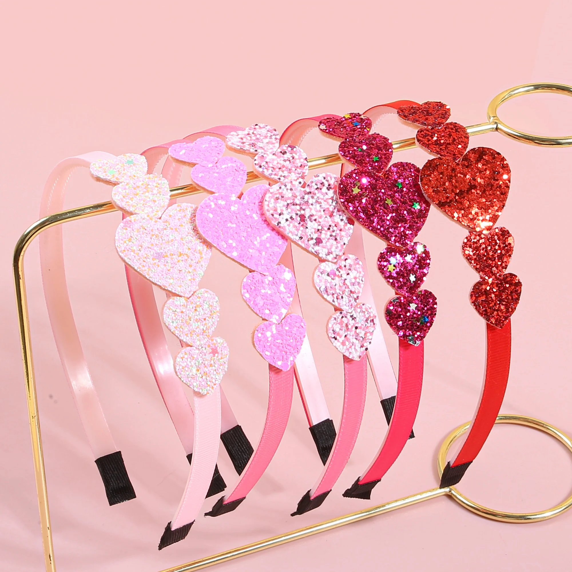 

5pcs Valentine's Day Heart Headbands for Girls Love Heart Hairband Glitter Heart Headbands for Girls Kids Party Hair Accessories