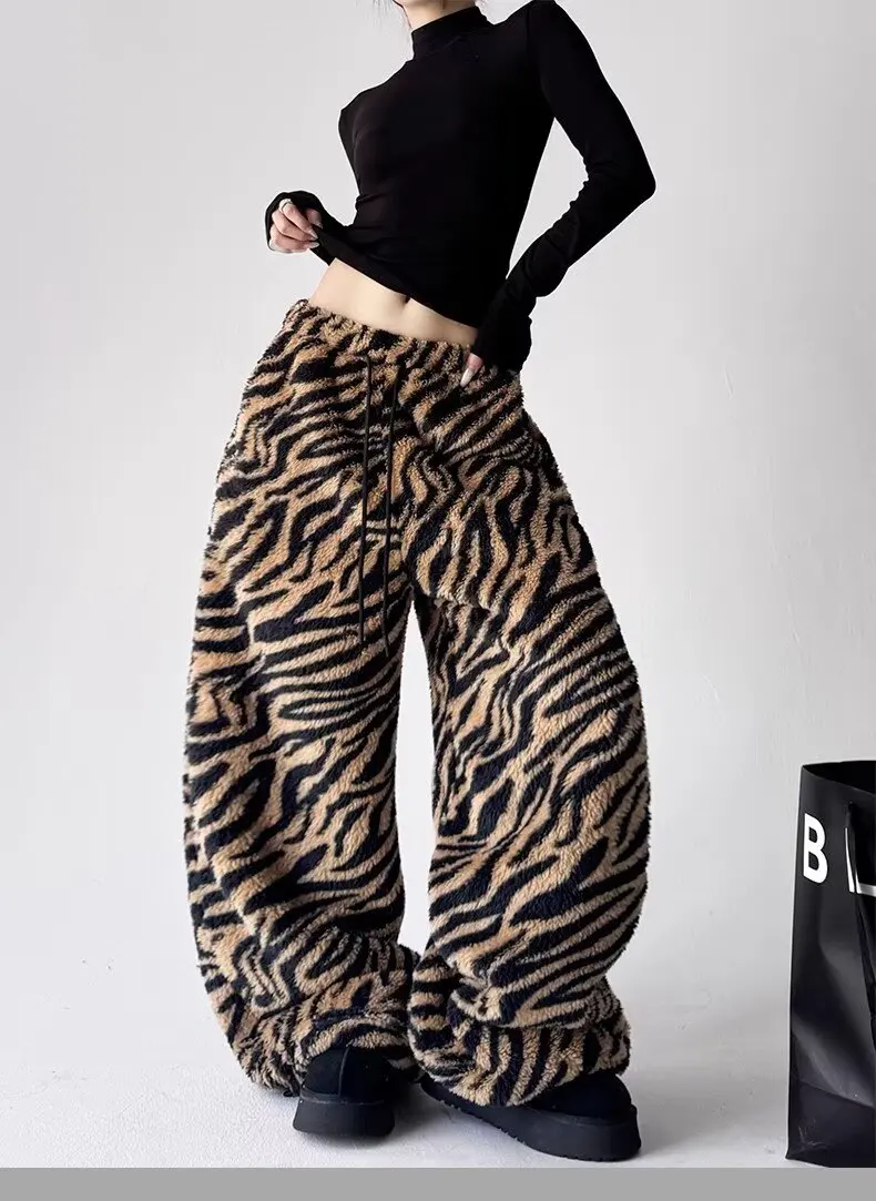 2025 Women's zebra stripe print loose plush pants Tiger Print Lamb Wool Warm Casual Pants Women Y2K Straight Casual Trousers