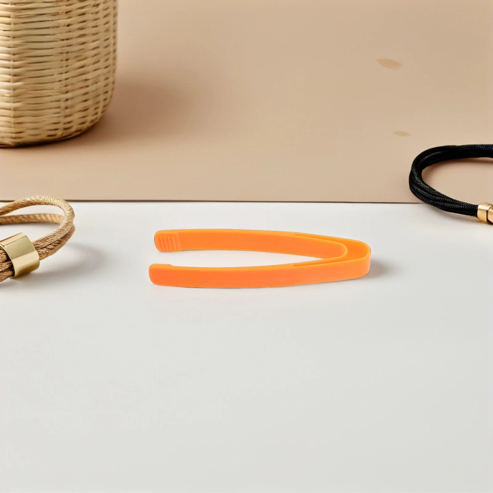 40 قطعة ملاقط حجم الطفل أدوات صندوق الحسية البلاستيكية تطوير المهارات الحركية الدقيقة في الهواء الطلق استكشاف الطبيعة تعلم العلوم