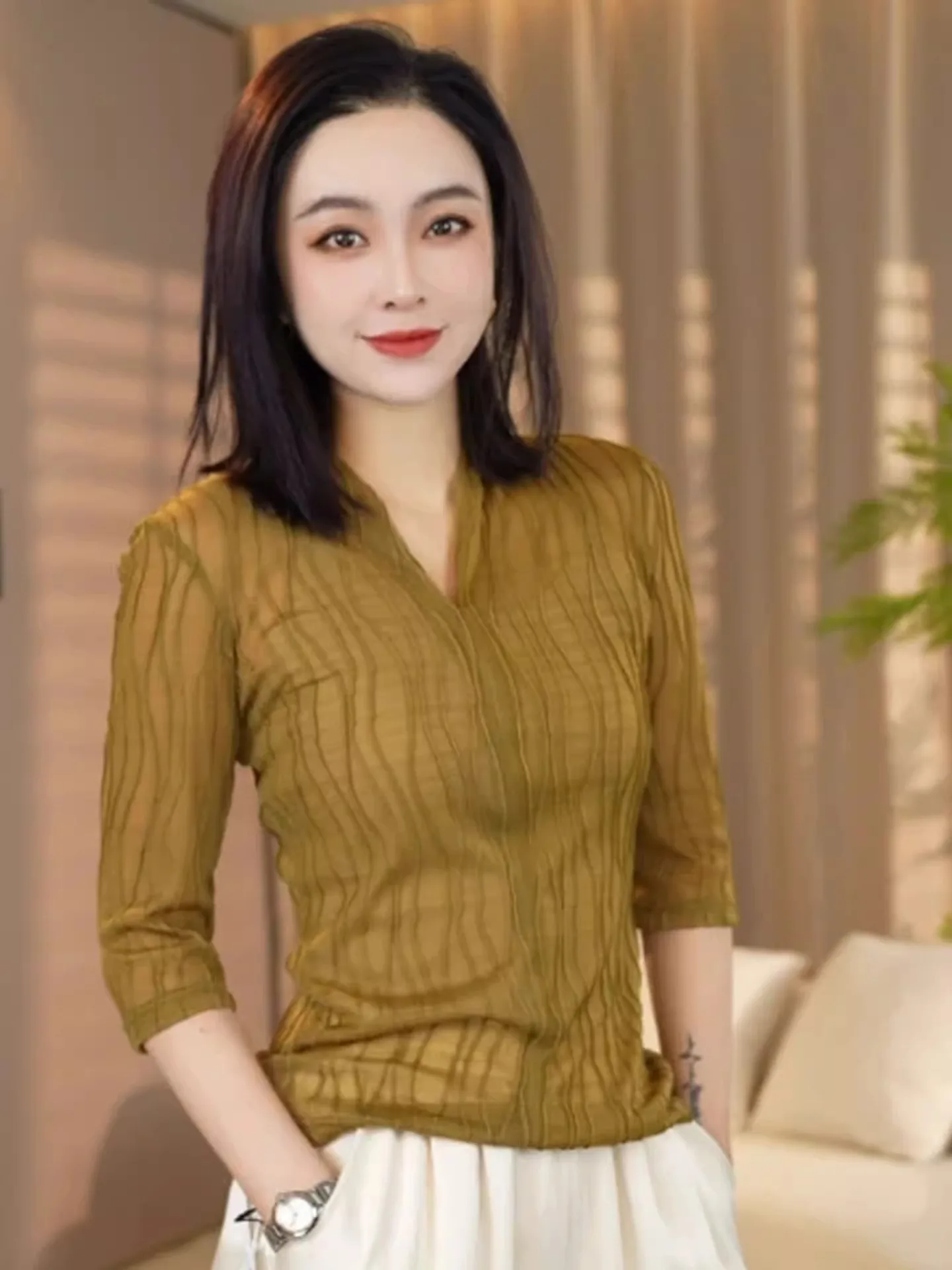 Ele V-Ne ort Sve irt Texture Pure Color Commute New Sle Damen Faion High-End Summer 2025, vielseitiges Oberteil