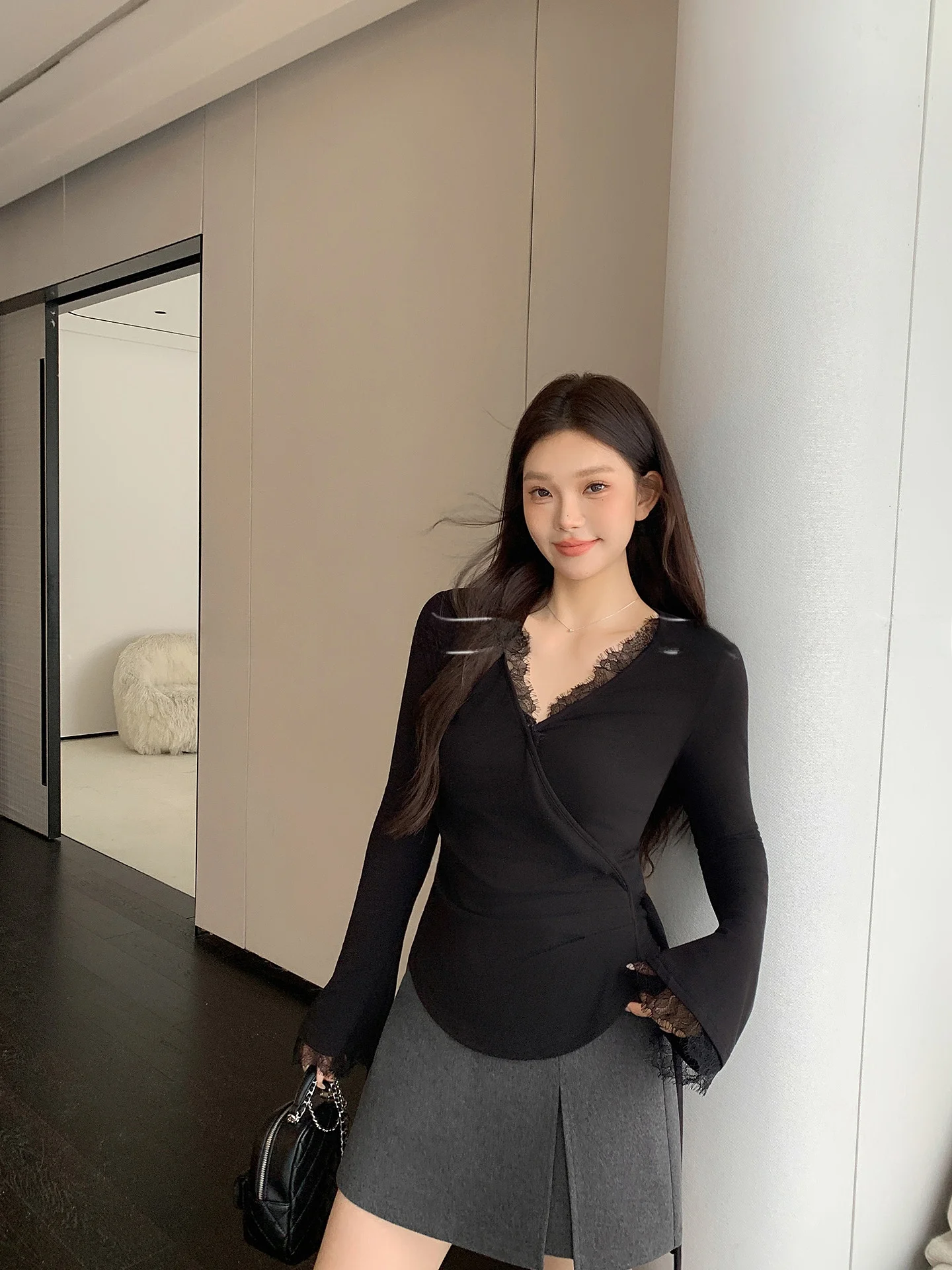 

Женская модная сексуальная футболка-топ с кружевными вставками и V-образным вырезом, короткий рукав, нижнее белье, базовый слой