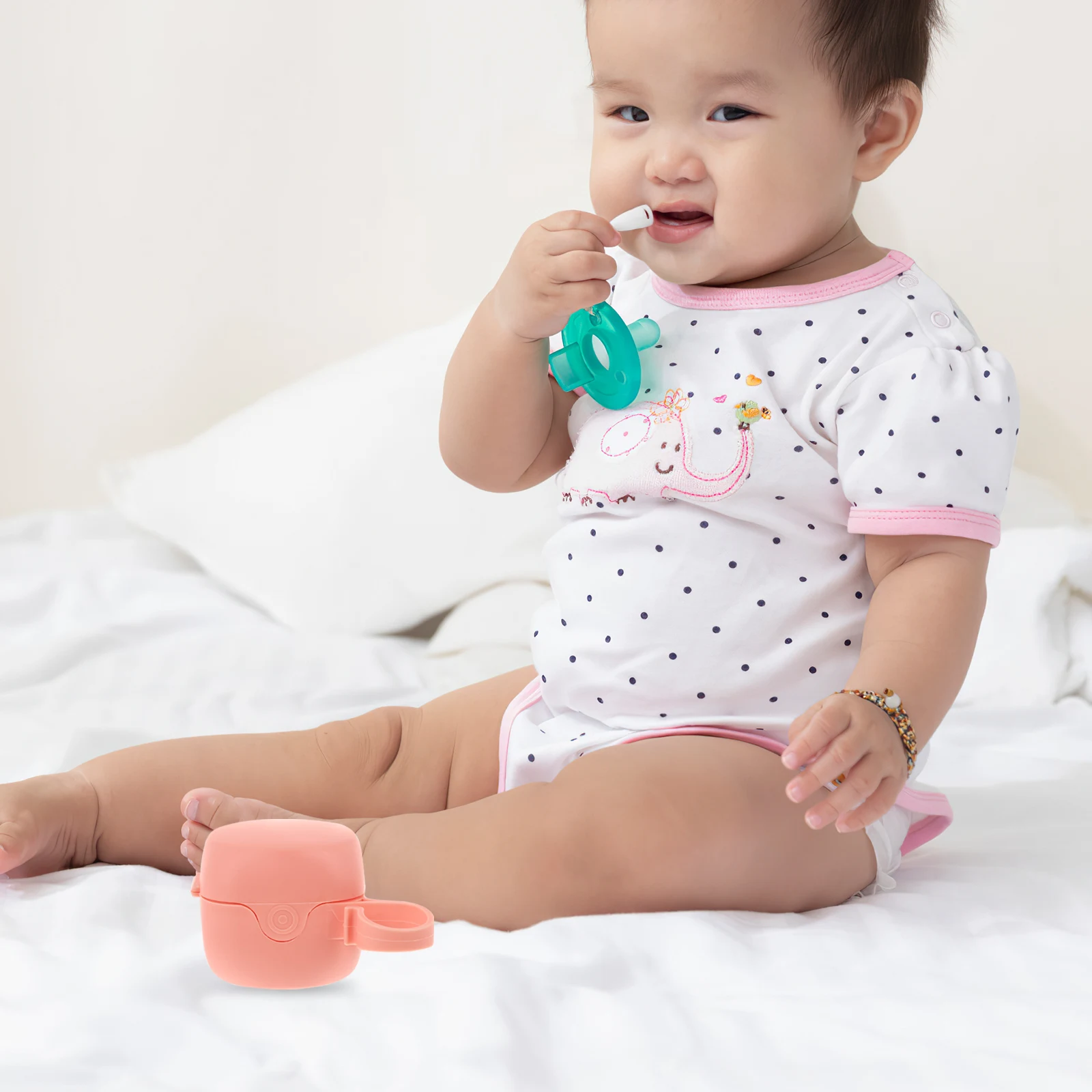 

5pcs Pacifier Box Baby Storage Holder Case Newborn Portable Durable Travel Friendly Gift for Mothers Coin Key Storage