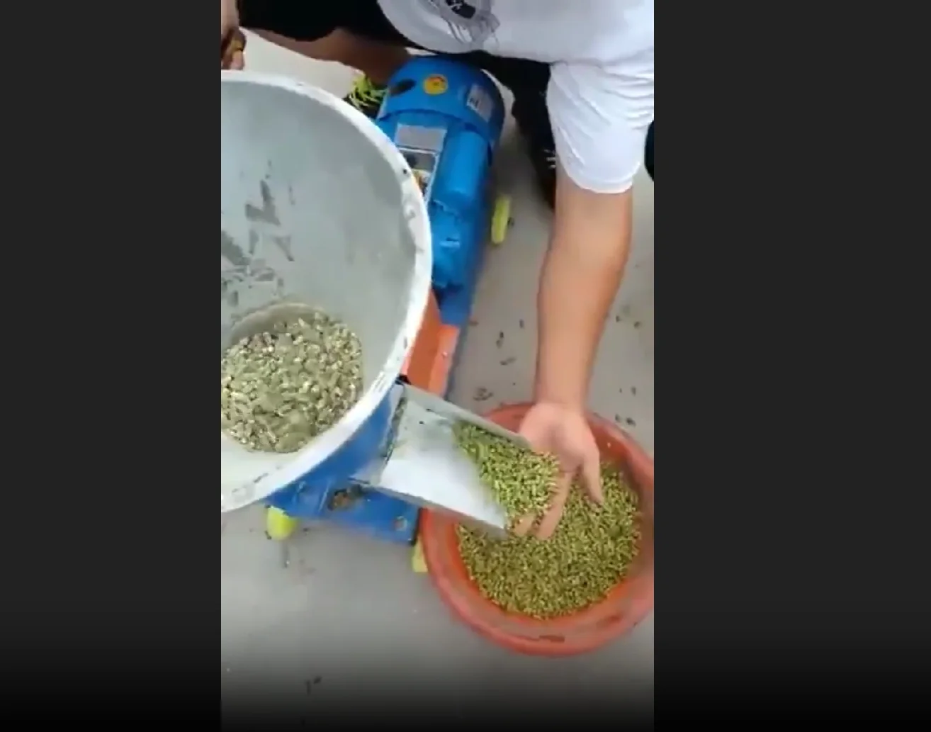 Гранулятор модели 180 с 4 шлифовальными