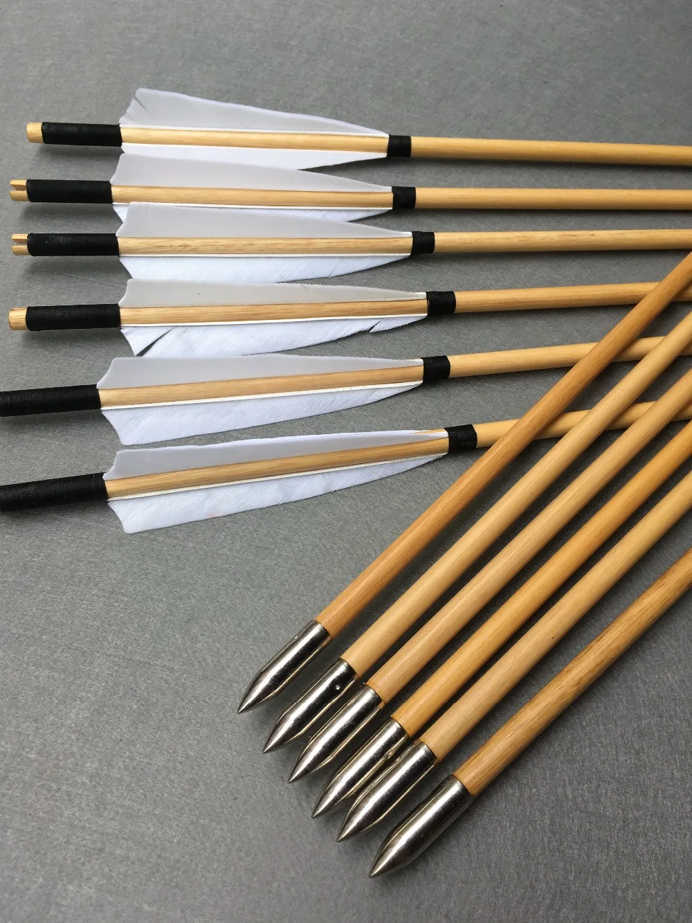 Imagem -02 - Handmade All White Wooden Arrows Turquia Pena Longbow Caça Amantes 32 12 Pcs