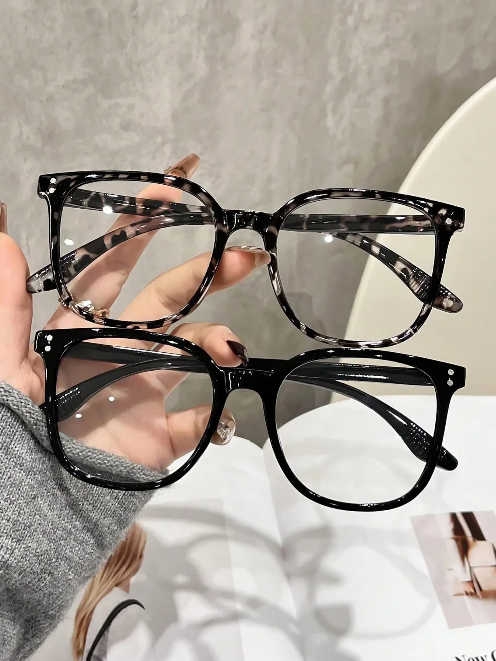 1/2 Pair of Women's Leopard Print Bohemian Style Tr Material Square Large Transparent Glasses, Suitable for All Seasons