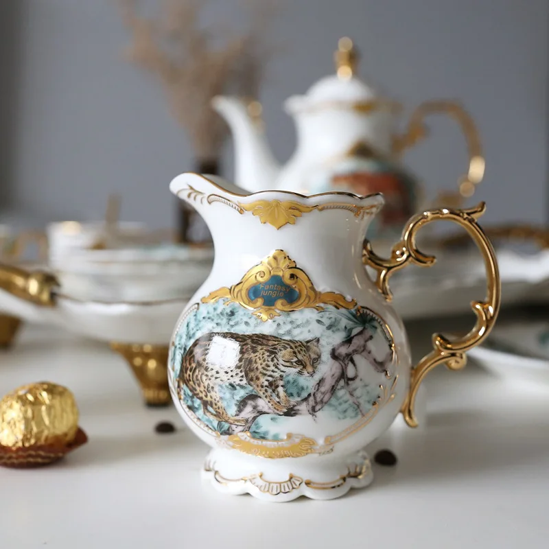 Легкий роскошный придворный сервиз для послеобеденного чая, керамическая кофейная чашка, европейский кофейный сервиз, набор с ложкой для чайного подноса