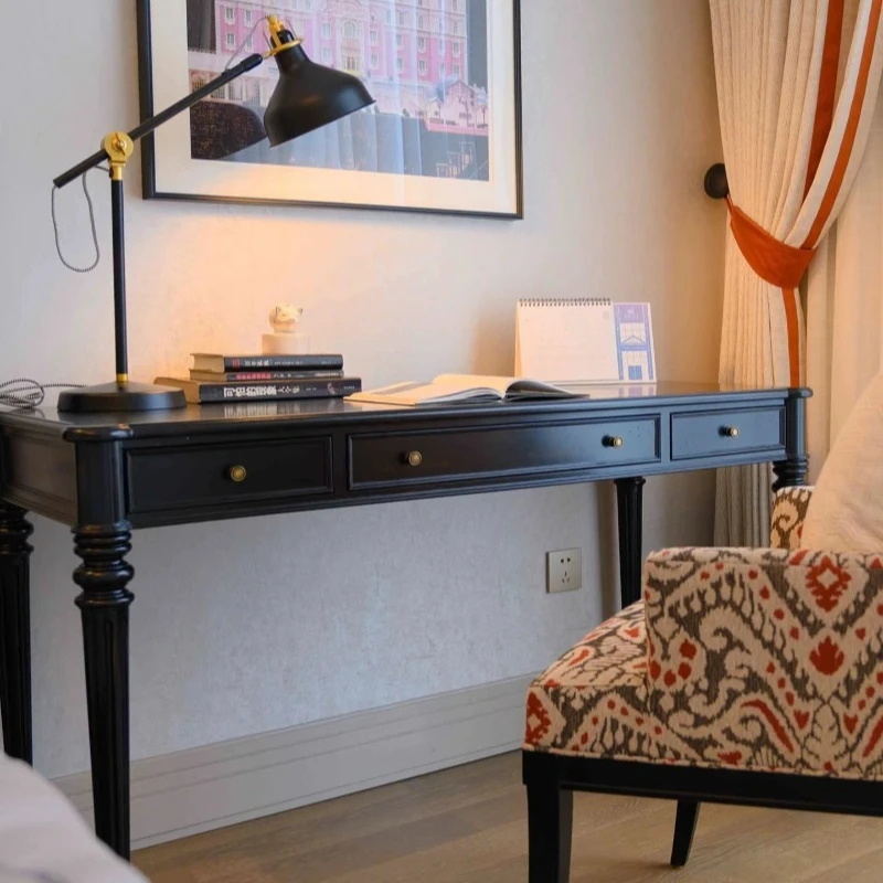 

Американский ретро-комплект: письменный стол из массива дерева и темный стул для дома/компьютера