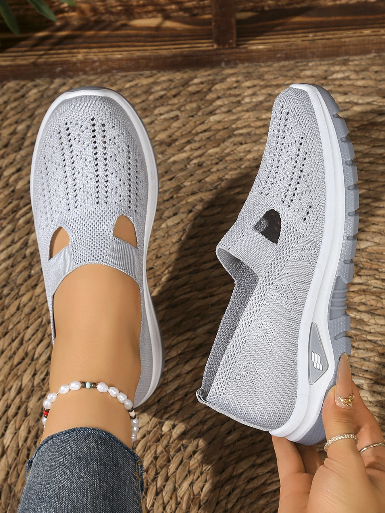 Atmungsaktive Mesh-Flachmules für Damen, leichte Slip-On-Wanderschuhe, bequem, vielseitig, für den täglichen Gebrauch, für Reisen im Freien, lässige Mutter-Schuhe – Detail 16