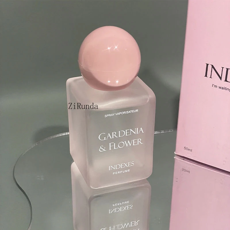 عطر نسائي طازج وخفيف ومتين