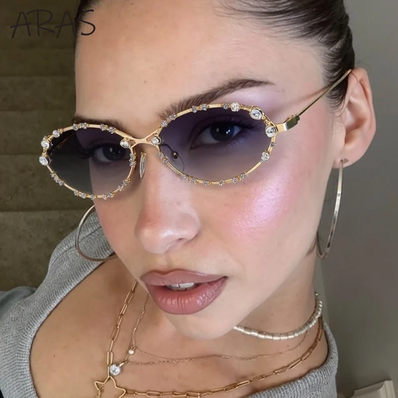 

Small Frame Oval Sunglasses Women 2025 Luxury Brand Sexy Trendy Rhinestone Sunglass Y2K Punk Metal Eyewear Fashion UV400 Shades